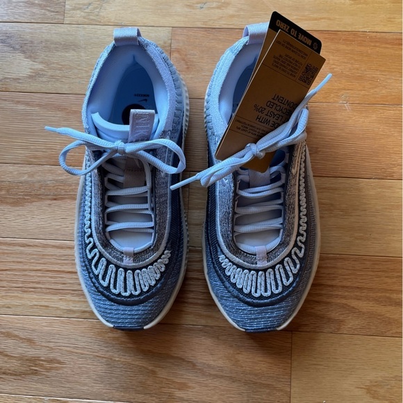 NEW Nike Women’s Cosmic Unity 3-Size 6.5-Gray/White/Ashen Slate - Picture 4 of 7